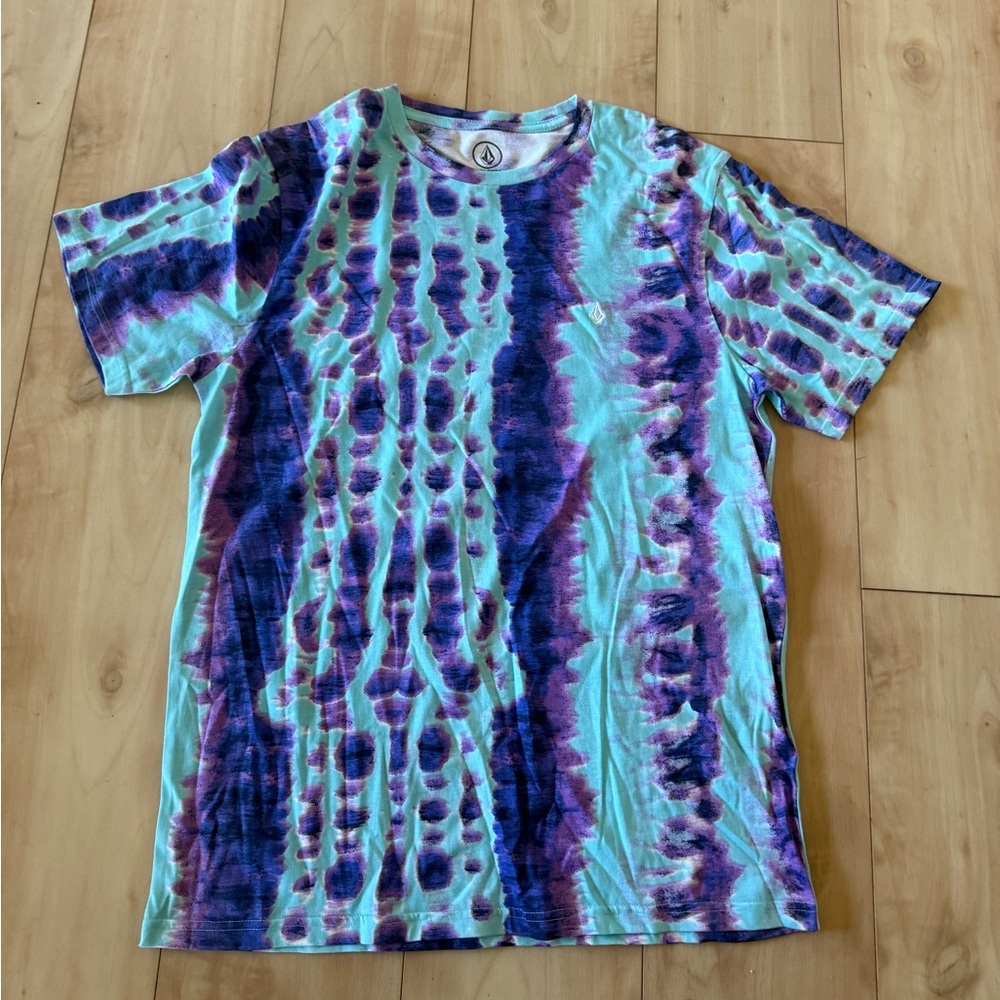 Volcom tie die